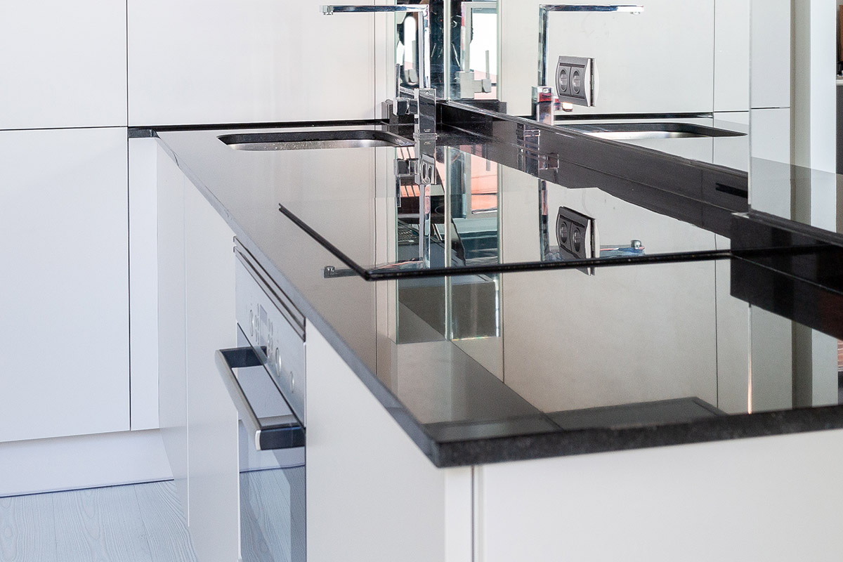 cocina gama alta integrada en salon en madrid