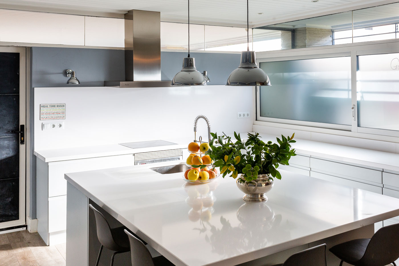 cocina para familia numerosa con isla